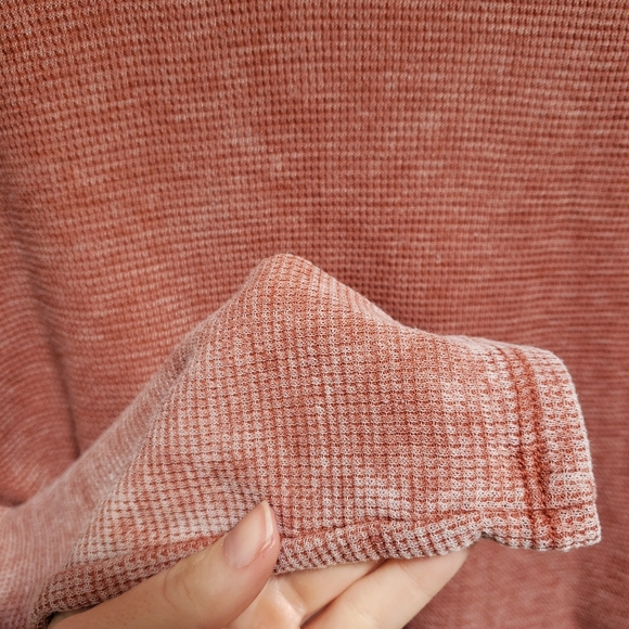 American Eagle Faded Copper Waffle Knit Mock Neck Shirt - Picture 3 of 5